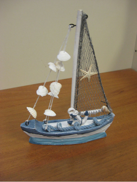 Кораблик керамика с парусом и ракушками